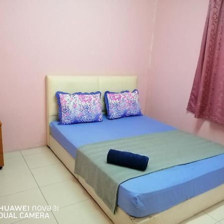 Layla Inn باتو باهات المظهر الخارجي الصورة