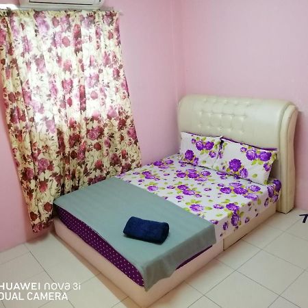 Layla Inn باتو باهات المظهر الخارجي الصورة