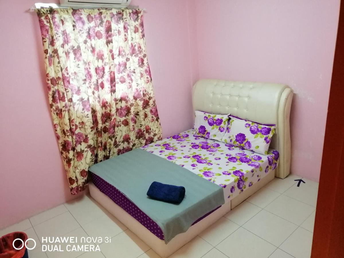 Layla Inn باتو باهات المظهر الخارجي الصورة